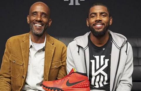 夺冠功臣！莱奥轰入21球，成鹿岛近17年来首位日职联金靴（莱奥轰入21球助队夺冠，加冕鹿岛近17年来首位J联赛金靴）