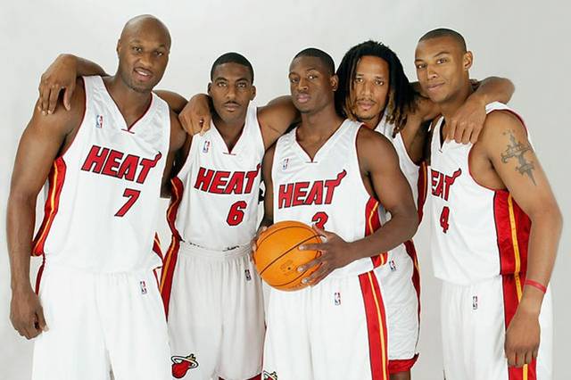 前进之鹰球员因嘲讽施蒂勒鼻子被罚款500欧，现已公开道歉（因嘲笑施蒂勒鼻子遭罚500欧，前进之鹰球员已公开道歉）