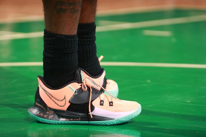 弗里克的历史巅峰：95年来最年轻的巴萨首发阵容震撼西甲（弗里克率巴萨排出95年来最年轻首发，震撼西甲）